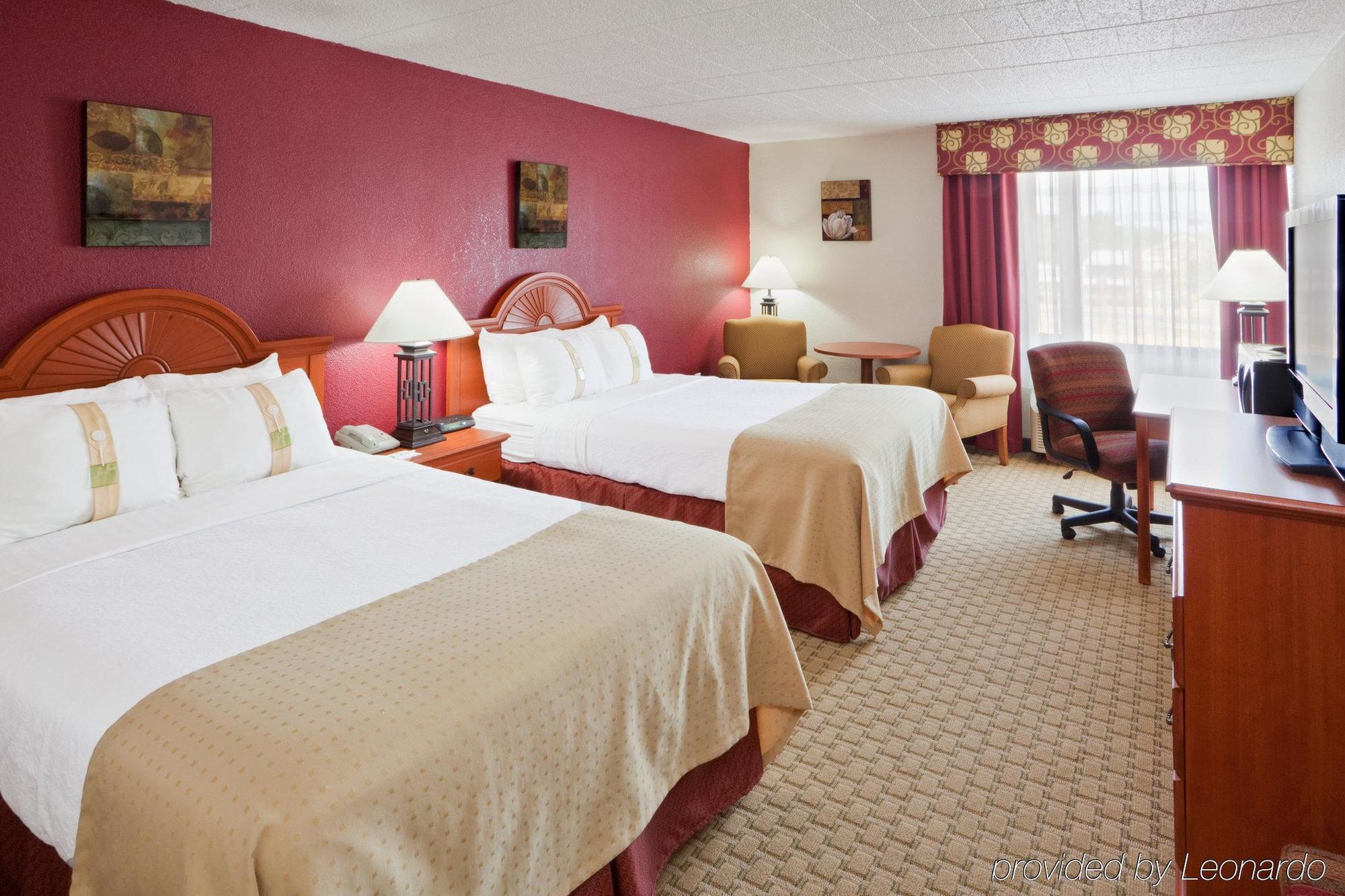 Holiday Inn Express Aberdeen-Chesapeake House By Ihg Room photo